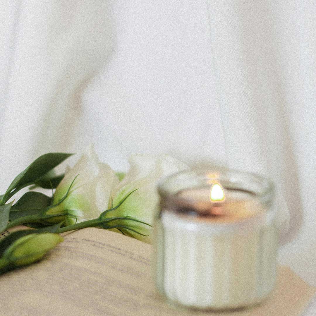 La familia decide como quiere despedir a su ser querido, con una ceremonia religiosa o una ceremonia laica.